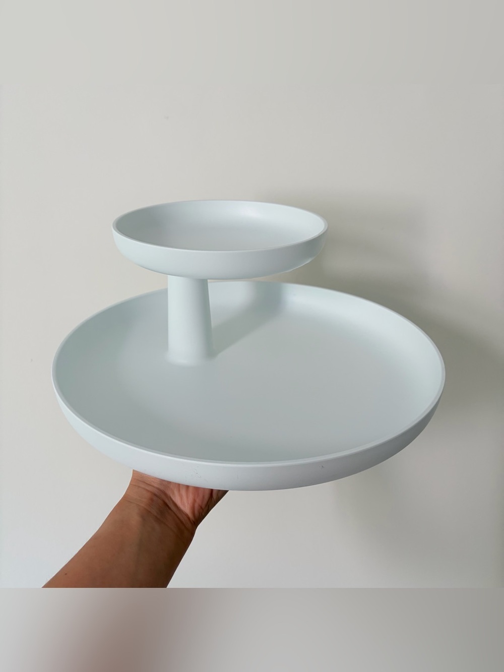 Vitra // Rotary Tray by Jasper Morrison - Picture 4 of 7